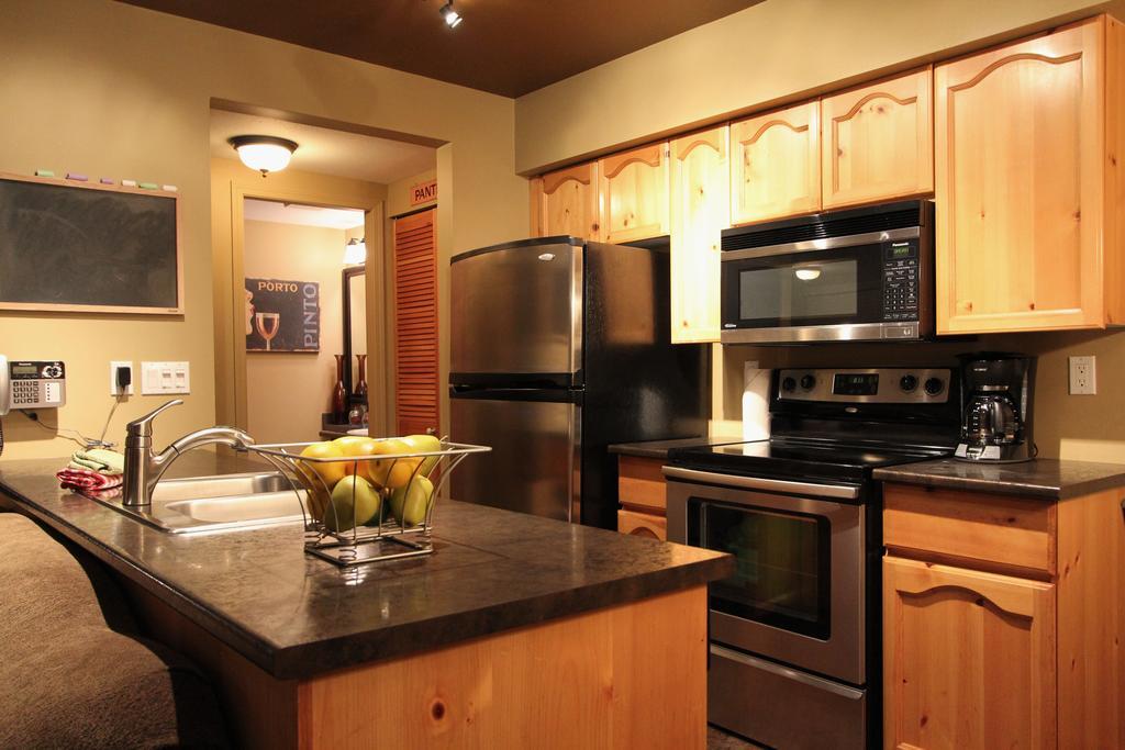 Valhalla Condos By Whistler Retreats Номер фото